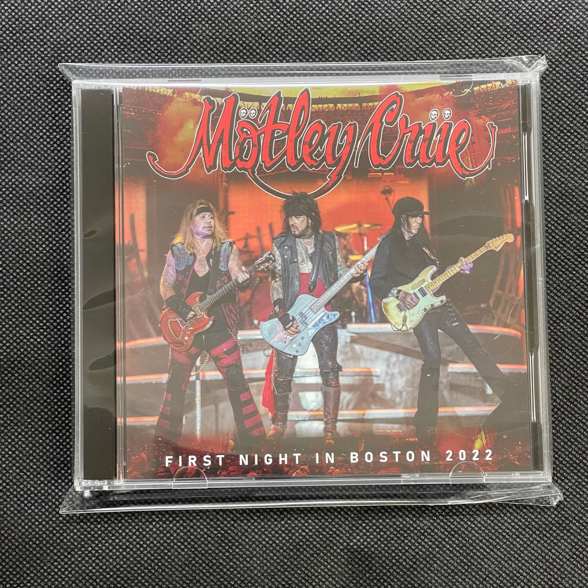 MOTLEY CRUE - FIRST NIGHT IN BOSTON 2022 (2CDR) – Acme Hot Disc