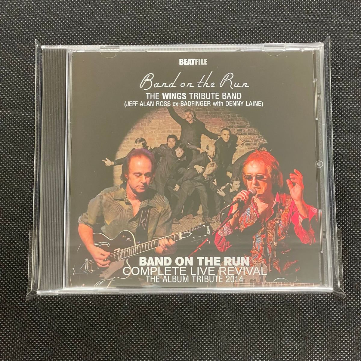 THE "WINGS" TRIBUTE BAND / BAND ON THE RUN COMPLETE LIVE REVIVAL T